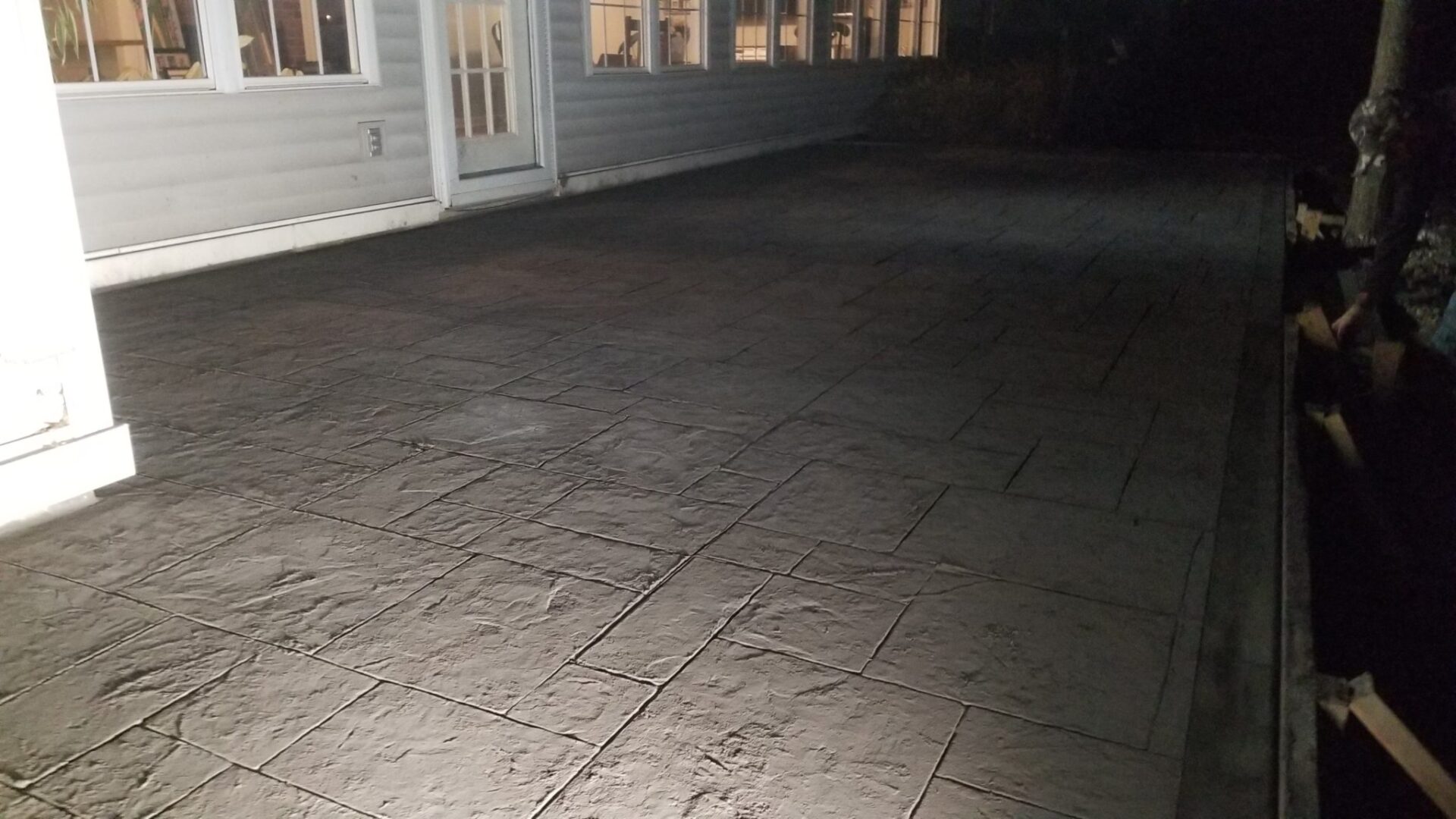 Late night at the office - Boss Concrete